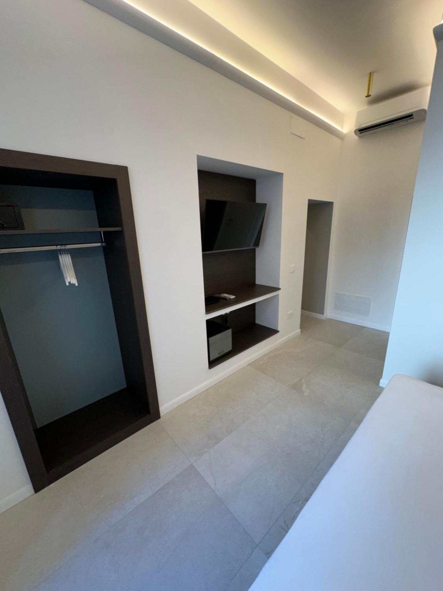Hotiday Room Collection - Napoli Museo Suite Eksteriør bilde